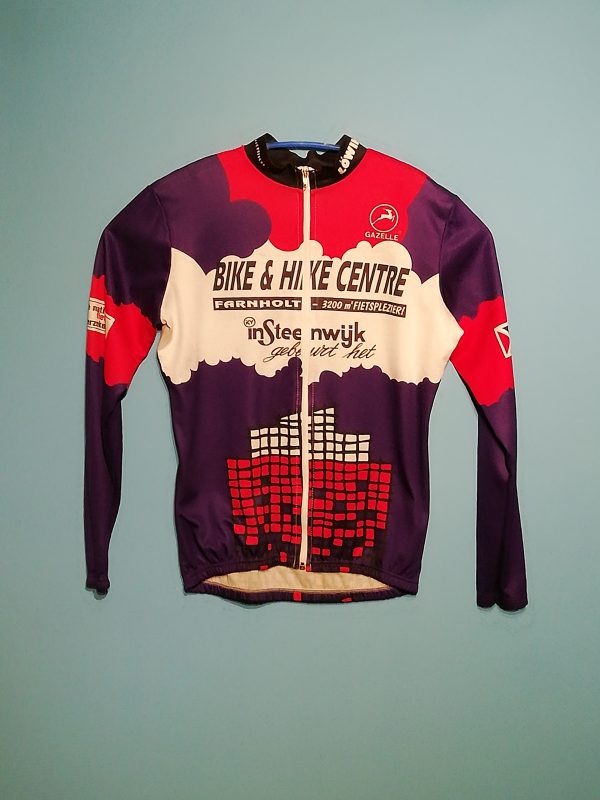 CENTRO DE BICICLETAS Y SENDERISMO FARNHOLT 1995