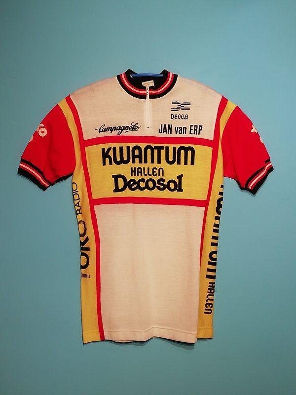KWANTUM HALLEN-DECOSOL-JAN VAN ERP-YOKO 1984