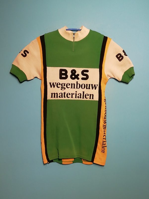 B & S WEGENBOUWMATERIALEN 1981